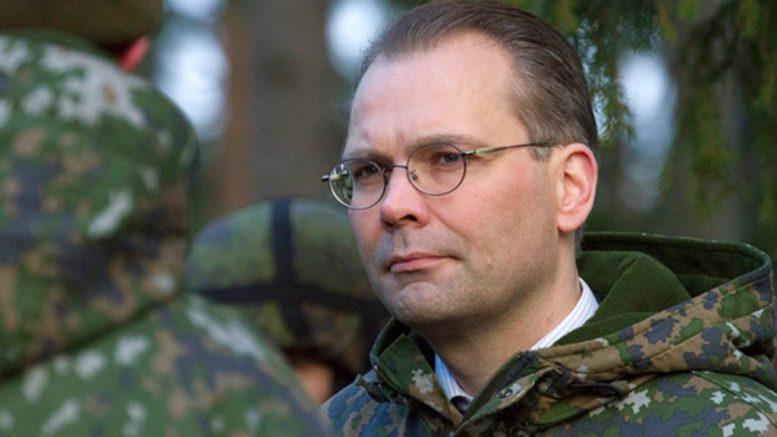 Министр обороны Финляндии Юсси Ниинистё